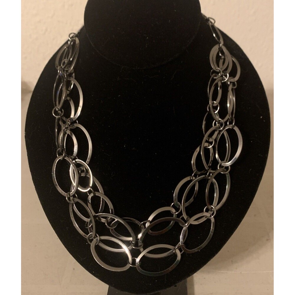 Daisy Fuentes Necklace Layered Triple Strand Gun Metal Black Oval 19-21” Modern - Picture 2 of 5